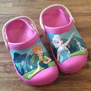 Frozen Crocs toddler 10/11